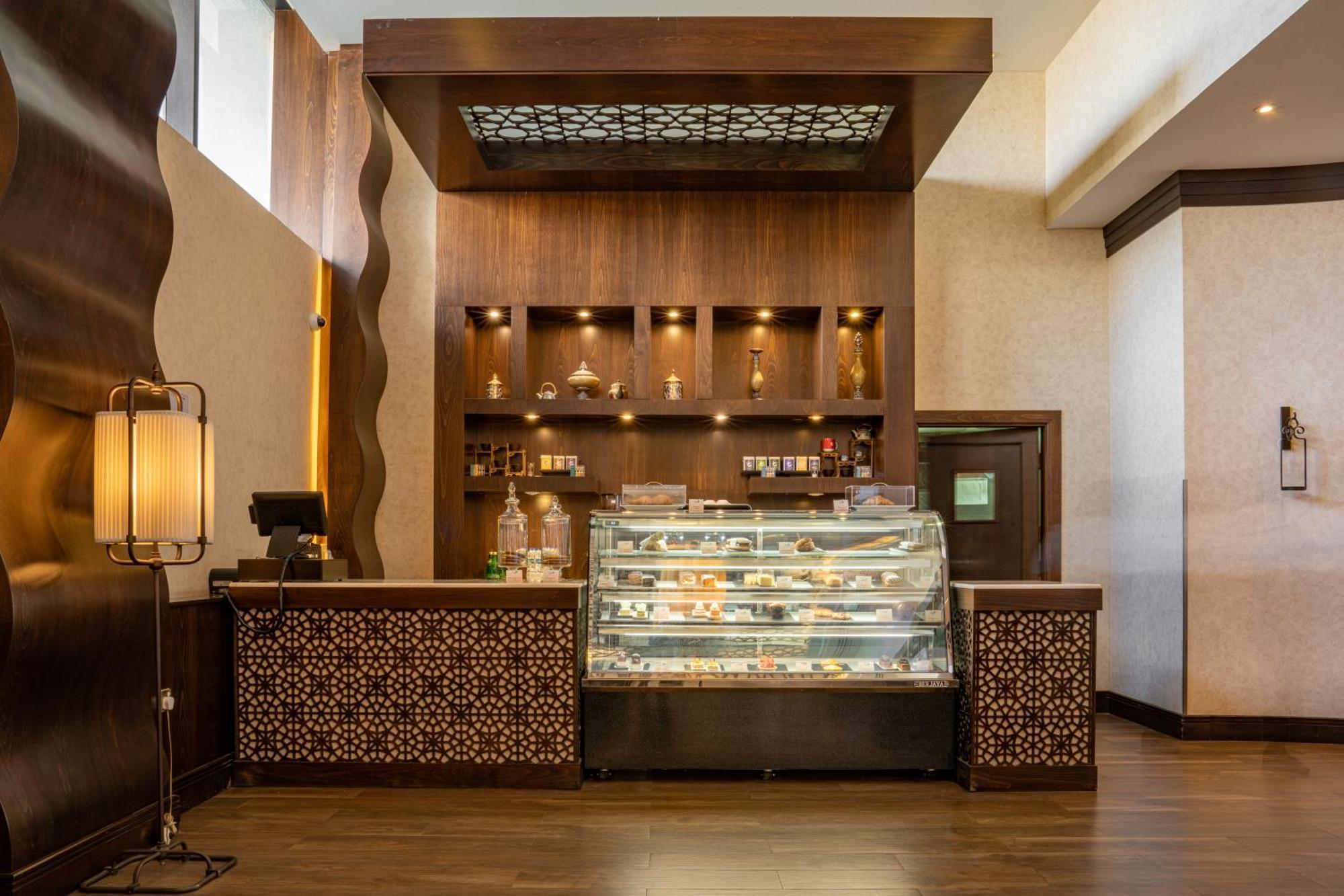 Danat Al Ain Resort Kültér fotó The Coffee Shop