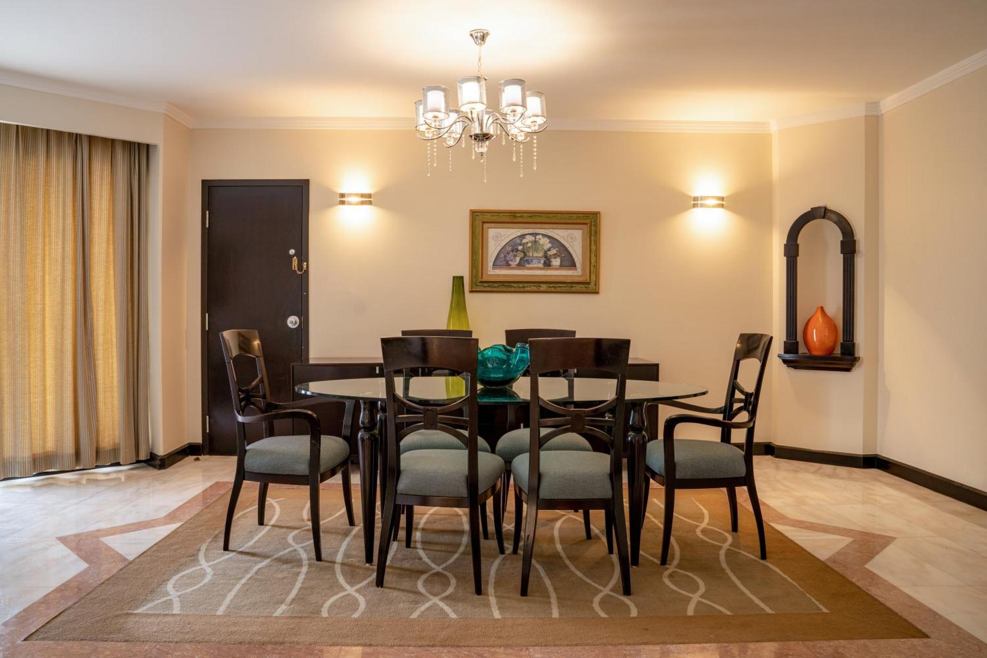 Danat Al Ain Resort Kültér fotó A dining room