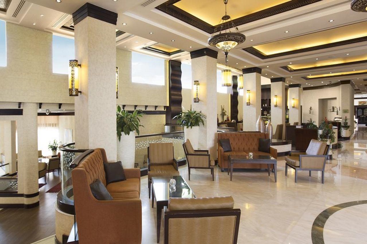 Danat Al Ain Resort Kültér fotó Lobby