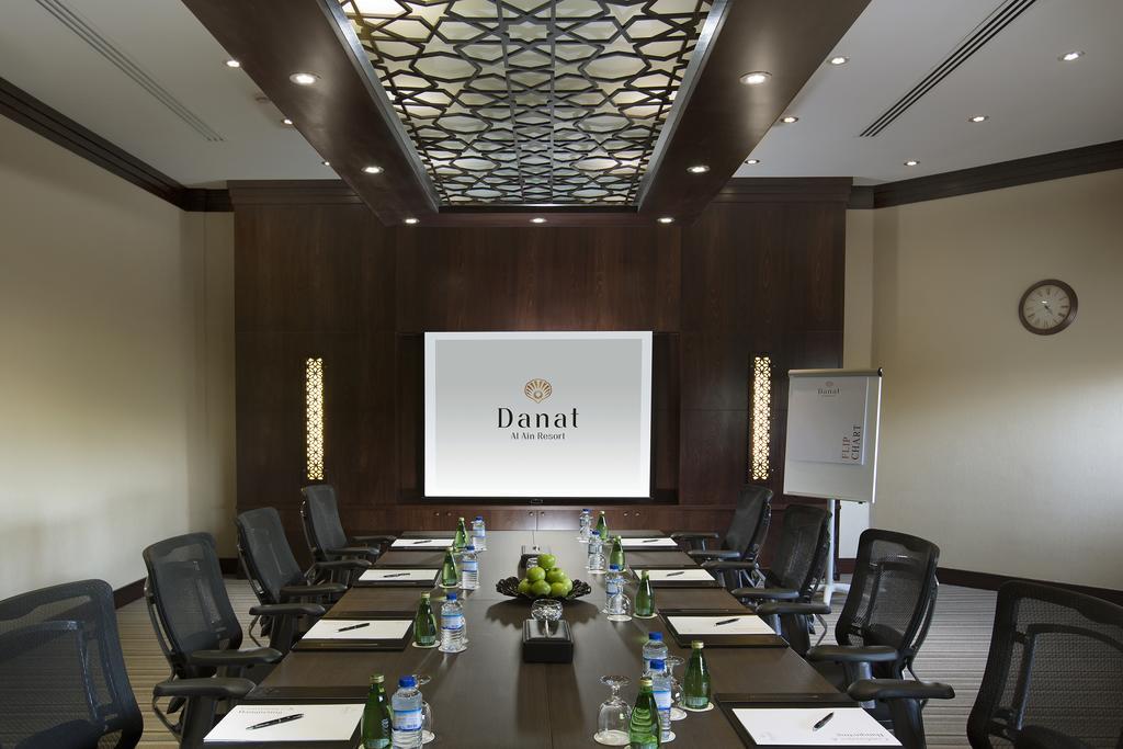 Danat Al Ain Resort Kültér fotó Meeting room